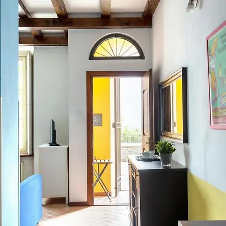 Apartment La Maison Des Lions Vacanze Accesso Diretto Localita *
