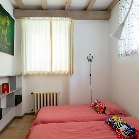 La Maison Des Lions Vacanze Accesso Diretto Localita Apartment Cannobio