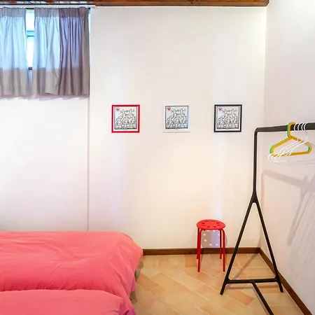 Apartament La Maison Des Lions Vacanze Accesso Diretto Localita *