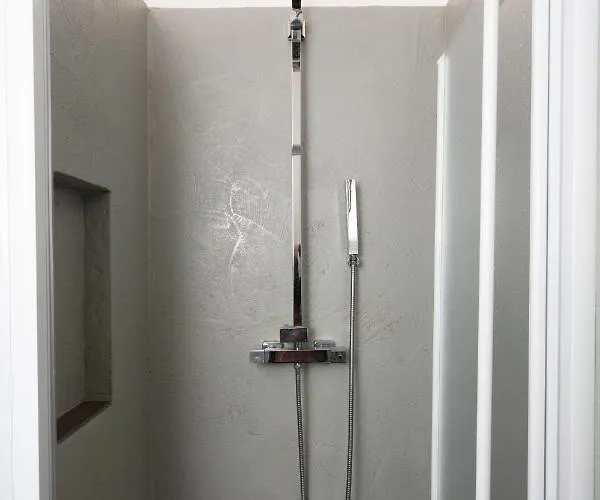 アパート La Maison Des Lions Vacanze Accesso Diretto Localita カンノビオ